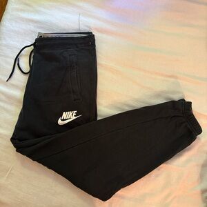 Nike joggers